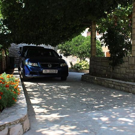 Apartment Antica Supetar Kültér fotó