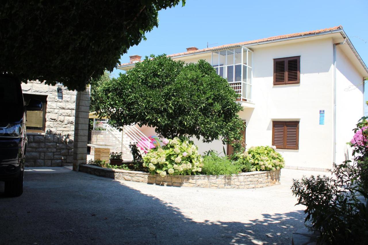 Apartment Antica Supetar Kültér fotó